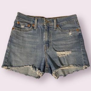 levi high rise jean shorts - size 26